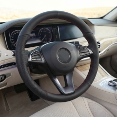 JX-026 Housse de volant automobile noire à coutures rouges, protection en cuir perforé respirant antidérapant, adaptabilité universelle