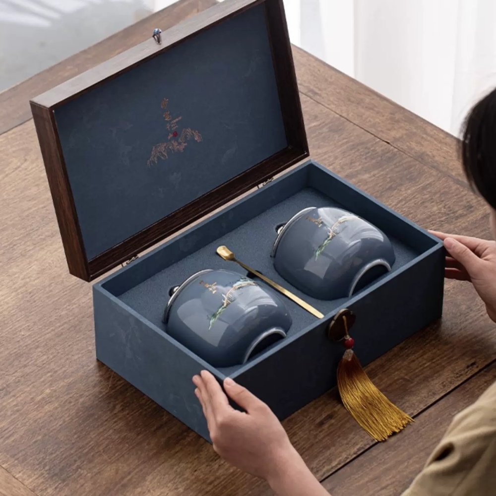 Authentic Jinjunmei Tea Gift Box - Premium Bud Black Tea from Wuyi Tongmuguan
