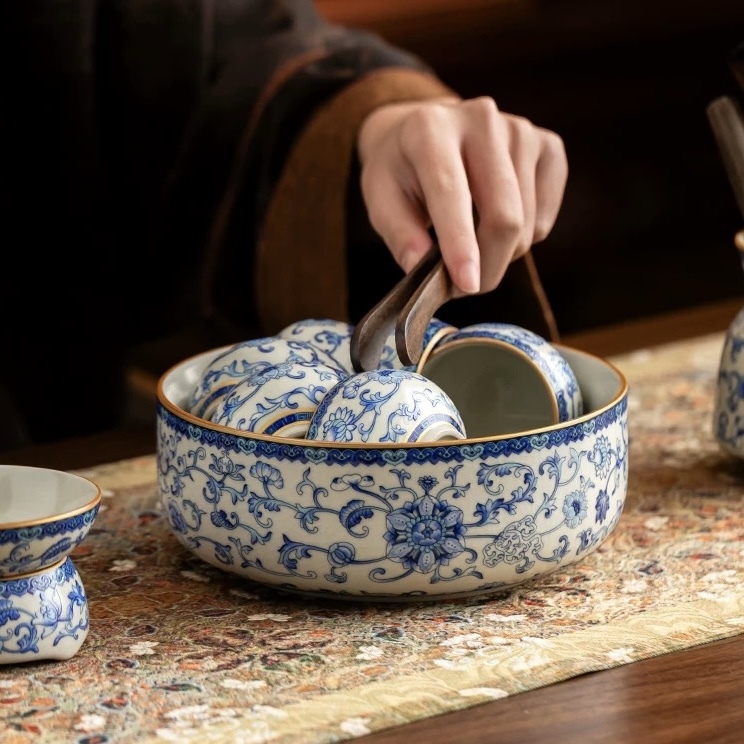 Light Luxury Ru Kiln Blue and White Kung Fu Tea Set - Premium Teapot and Teacup Collection