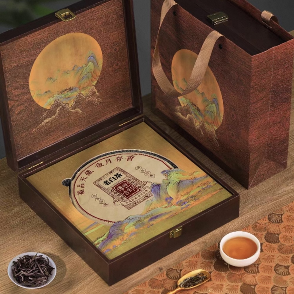 Aged Shoumei White Tea Cake Gift Box - 300g Premium Aged White Tea