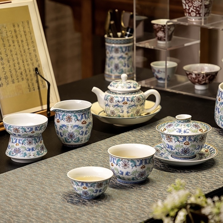 Enamel Painted Baoxiang Flower 15-Piece Tea Set Gift Box - Luxury Kung Fu Tea Collection