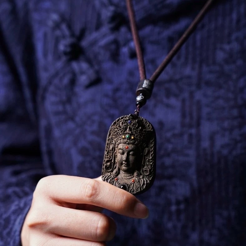 Agarwood Guanyin Pendant - Peace-Blessing Buddha Amulet