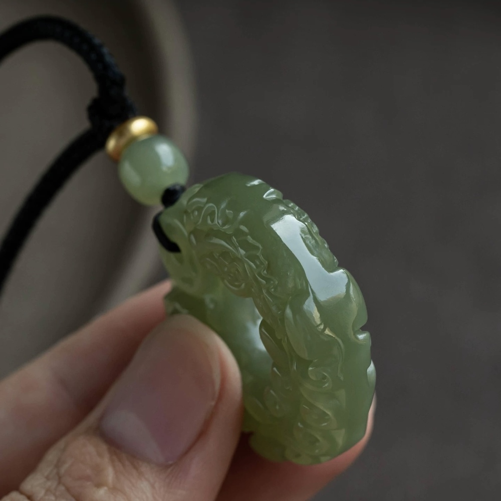 Natural Hetian Jade Double-Sided Pixiu Peace Buckle Pendant for Men