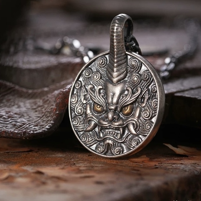 Retro Chinese-Style Silver Pixiu Necklace Pendant