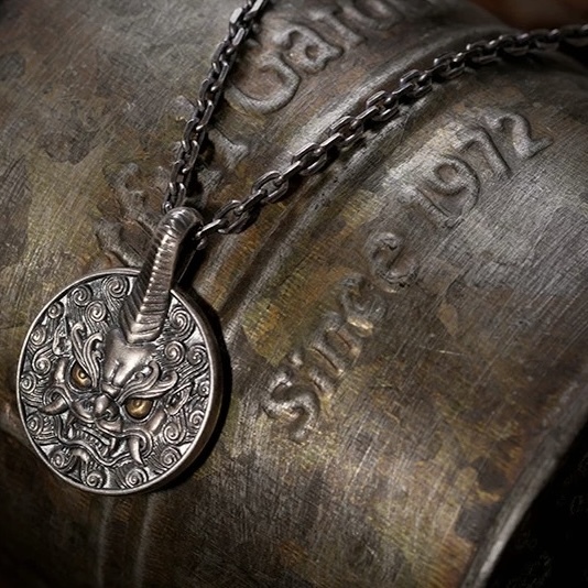 Retro Chinese-Style Silver Pixiu Necklace Pendant