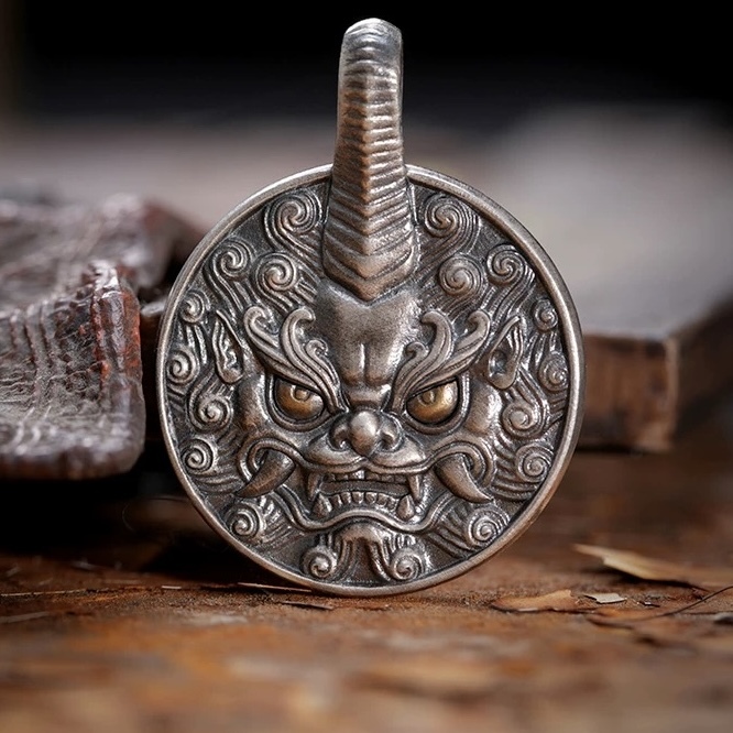 Retro Chinese-Style Silver Pixiu Necklace Pendant