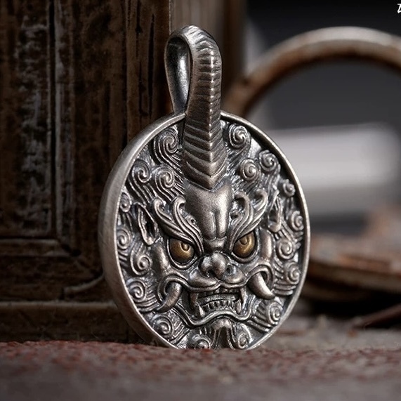 Retro Chinese-Style Silver Pixiu Necklace Pendant
