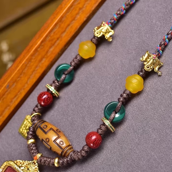 Kṣitigarbha Bodhisattva Thangka Pendant