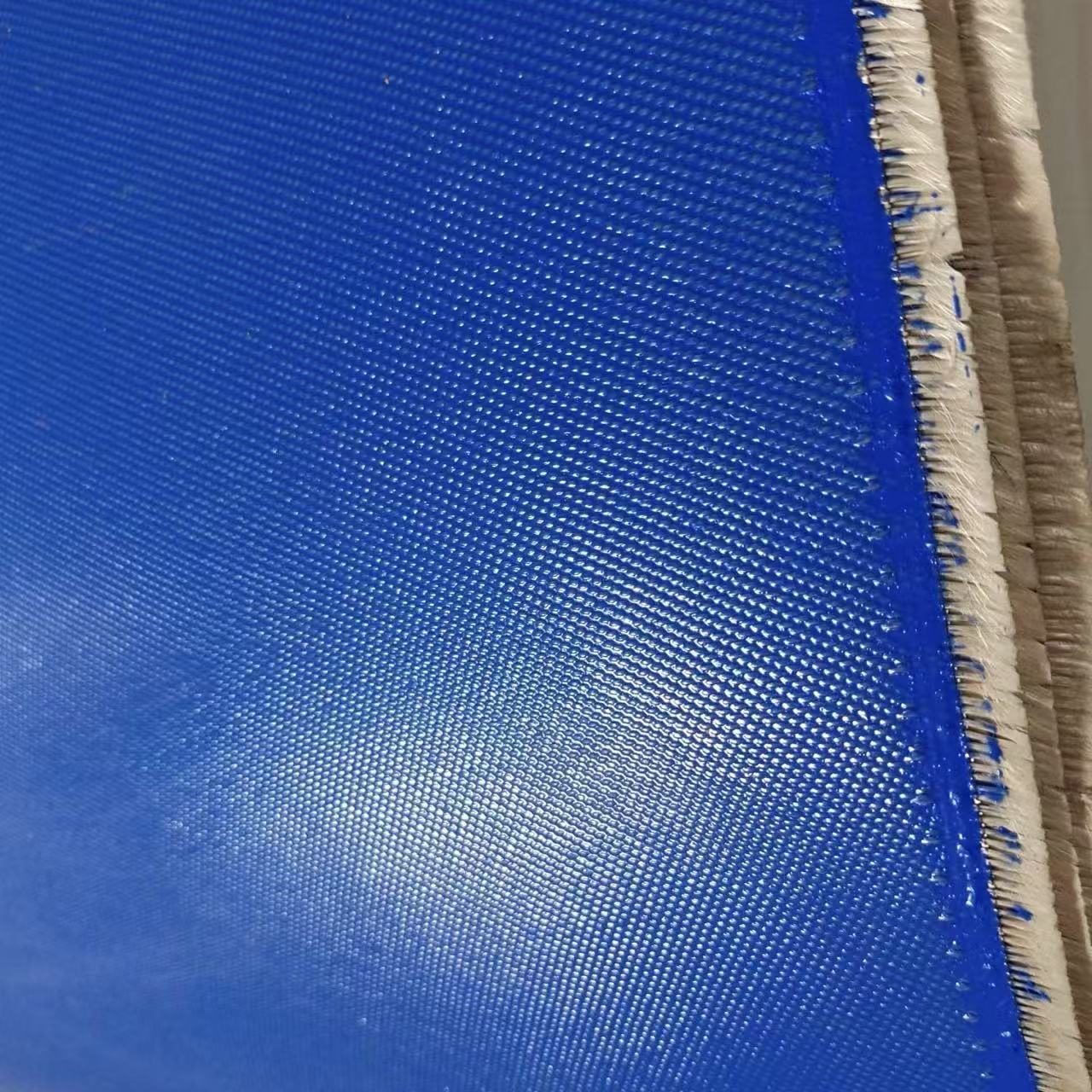 blue silicone coated silica cloth welding blanket roll