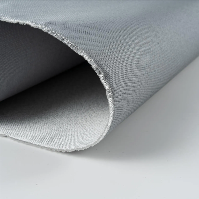 0.65mm 840gsm Silicone Coated V4A Wire Reinforced Fiberglass Fabric