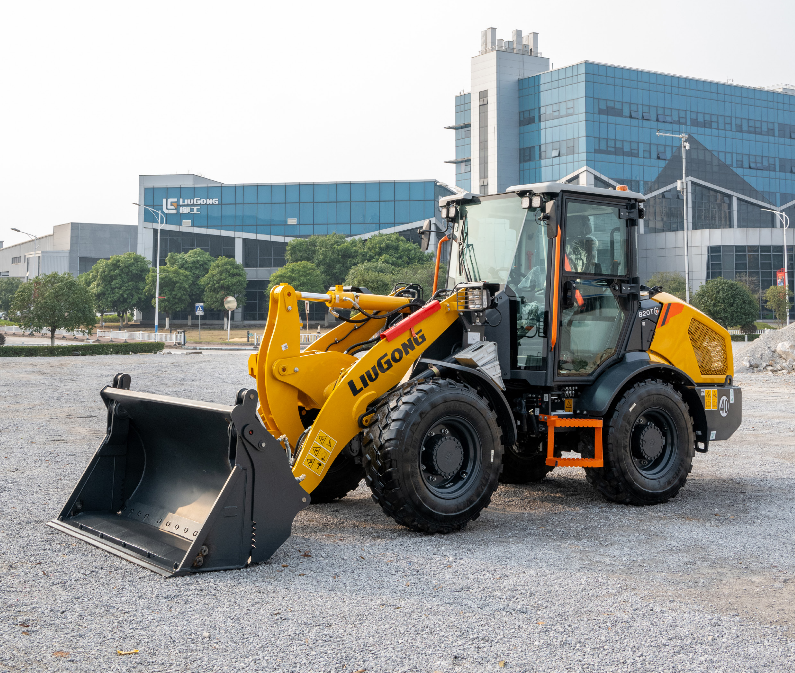 820T