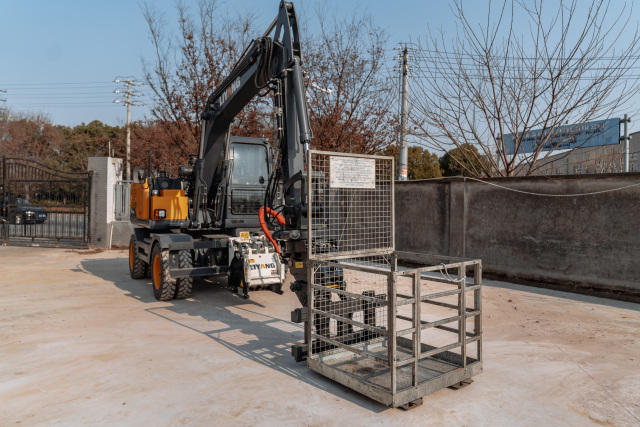 Ascending platform【LDY130D-DL】