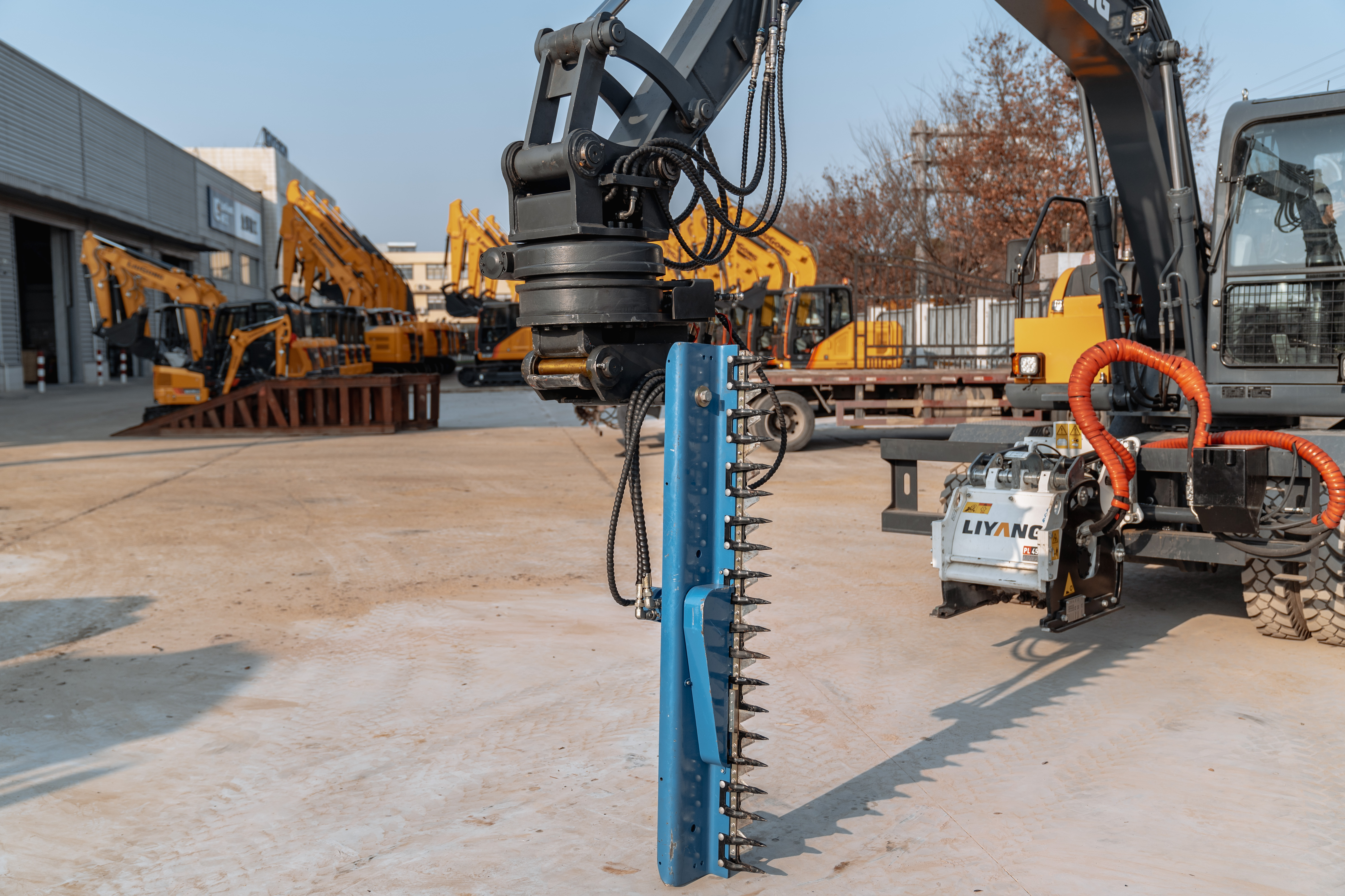 Scissor-type hedge trimmer【HX270】