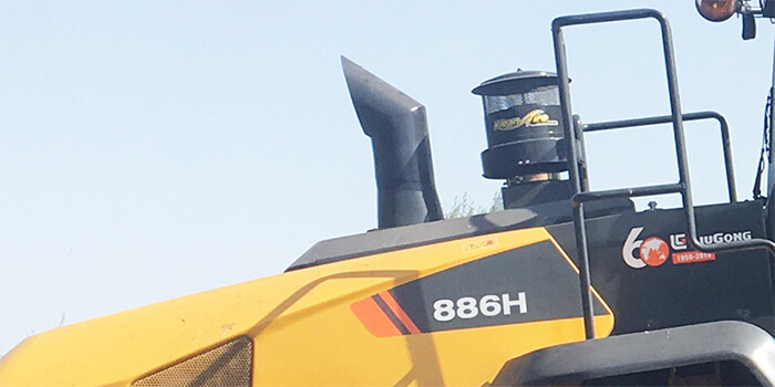 886H