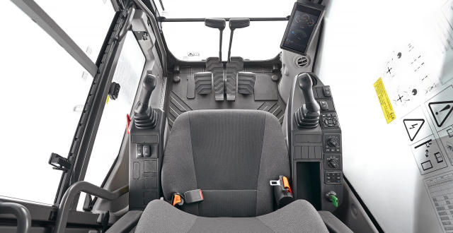 EC400 Hammer