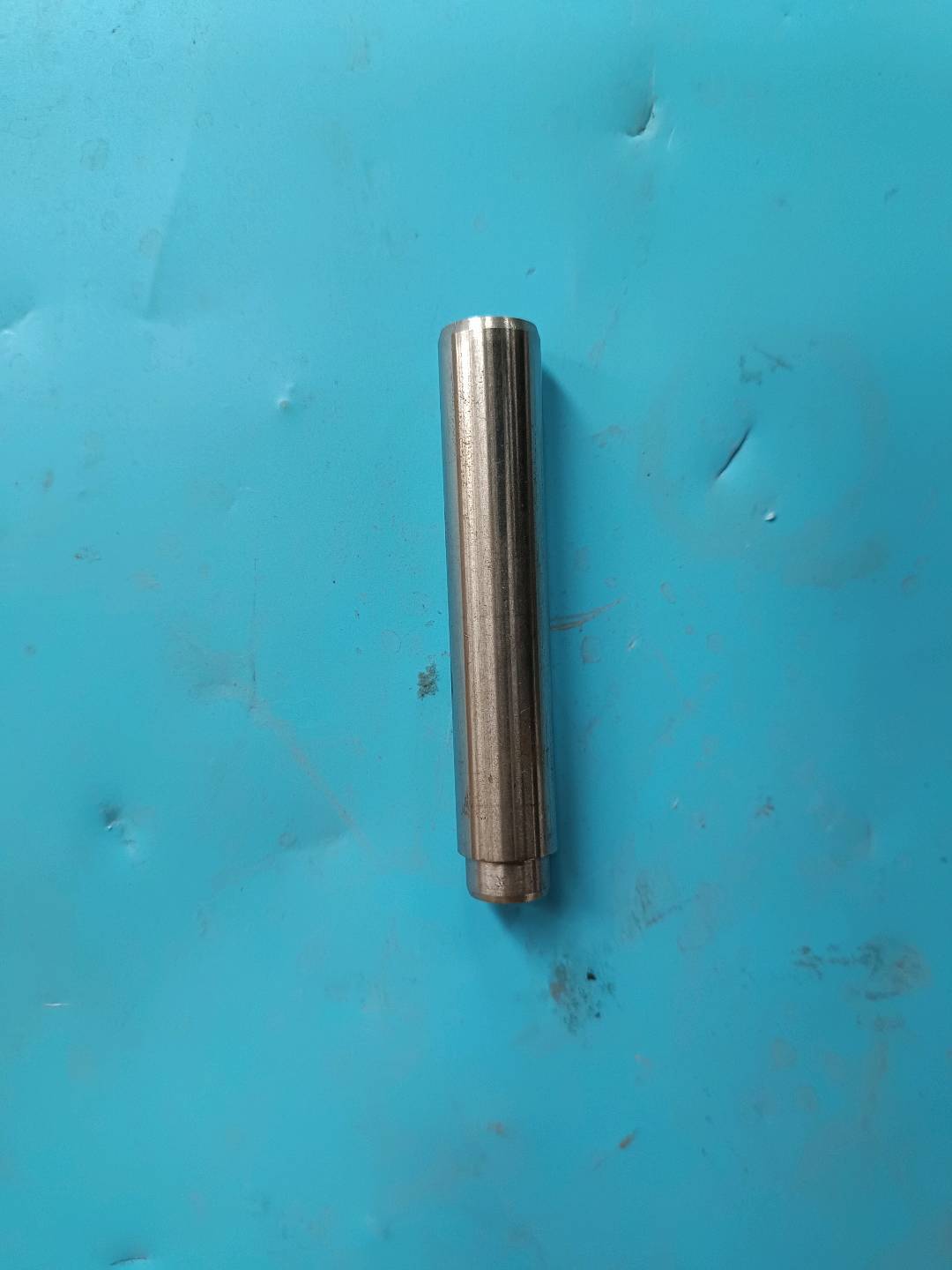 valve shaft guide