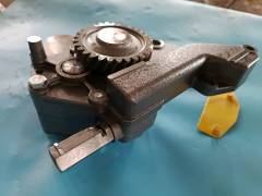 Oil pump assembly