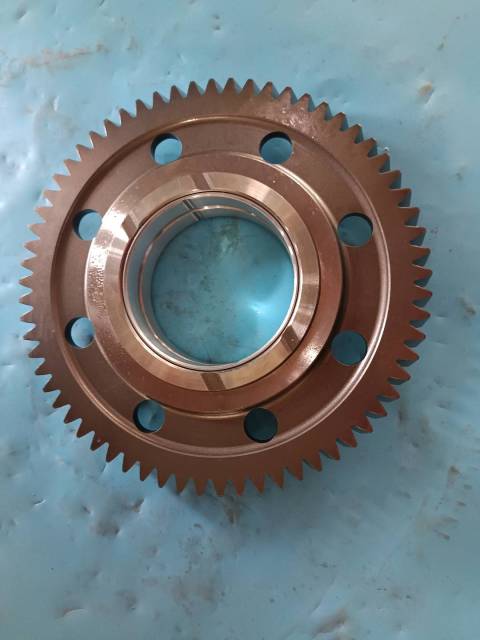 Intermediate gear assembly