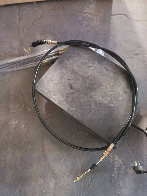 Throttle pull cable assembly