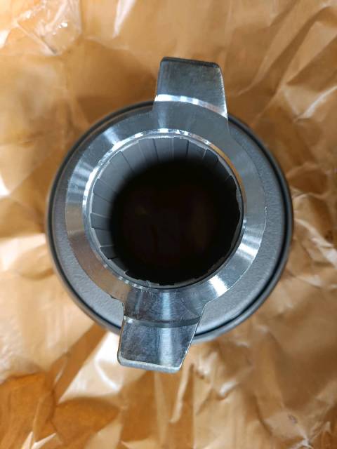 Clutch separation bearing assembly