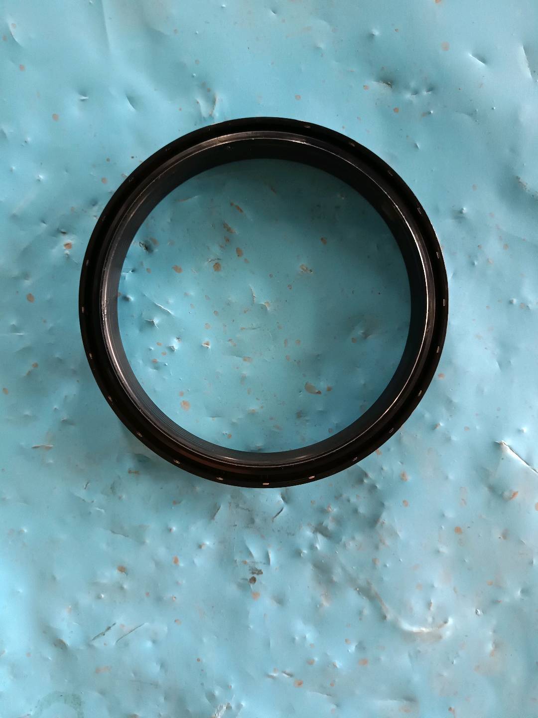 Hub seal