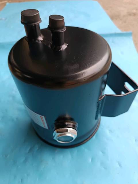 Power steering oil tank assembly