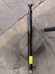 Narrow-body cab lifting cylinder