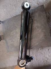 Cab lifting cylinder