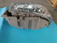 Left headlamp assembly