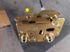 Left door lock assembly