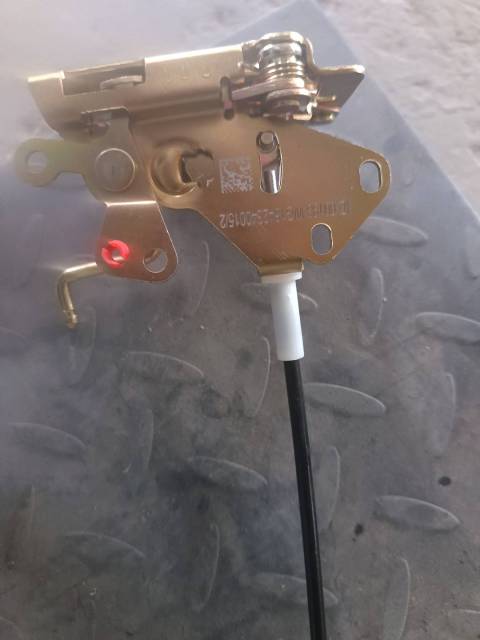 Right door lock assembly