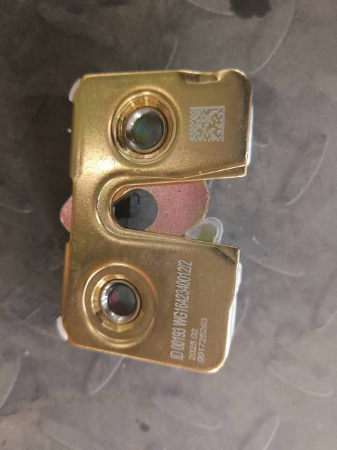 Left door lock assembly