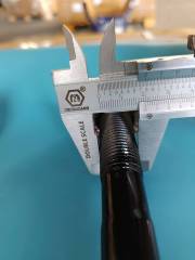 Front spring-mounted horse bolt