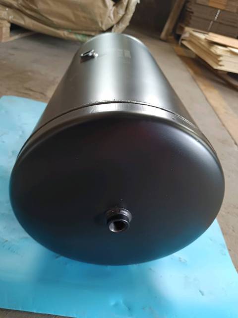 Air storage cylinder assembly