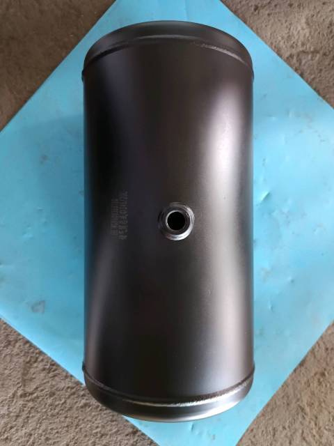 Air storage cylinder assembly