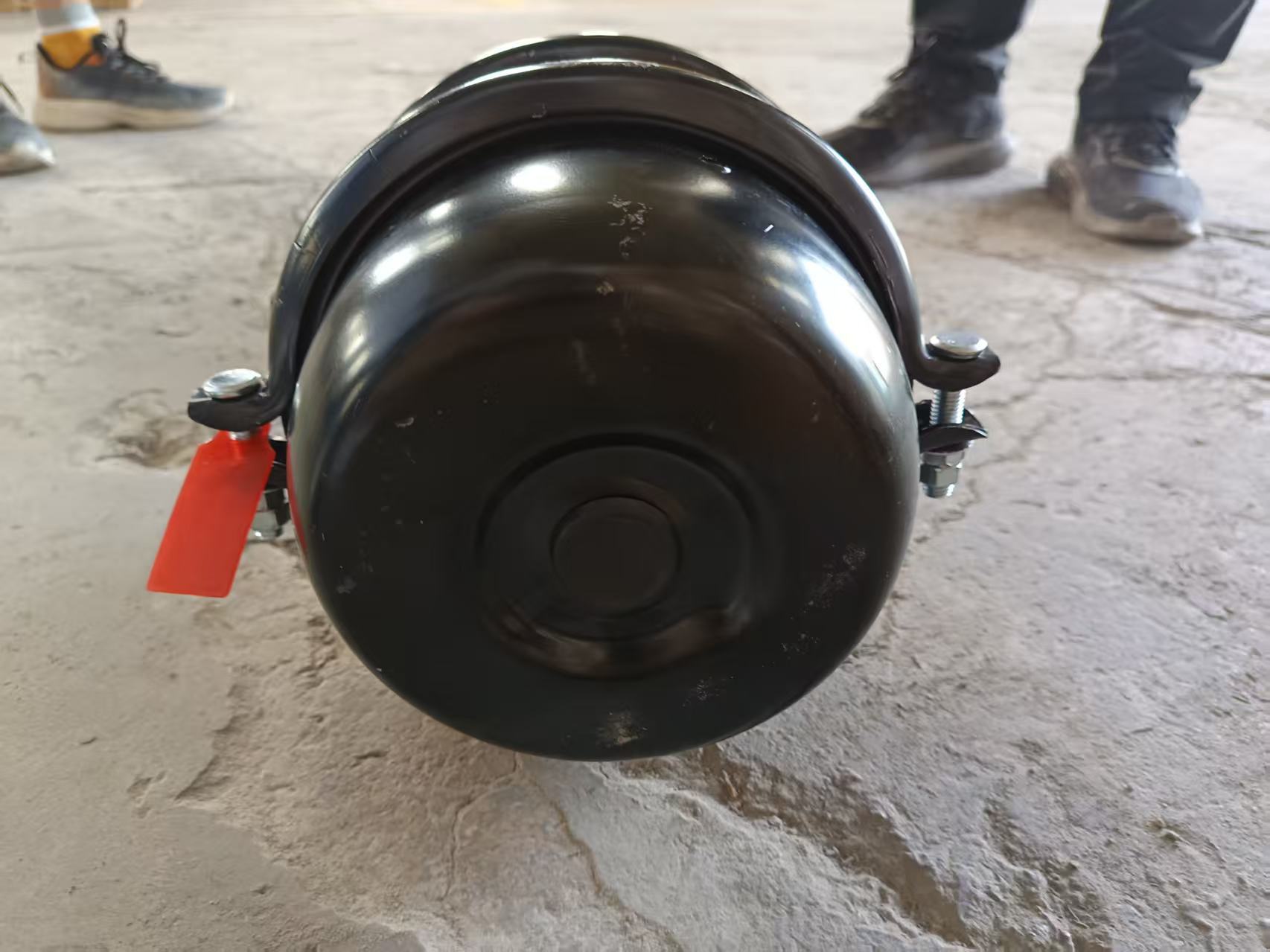 Double gas chamber