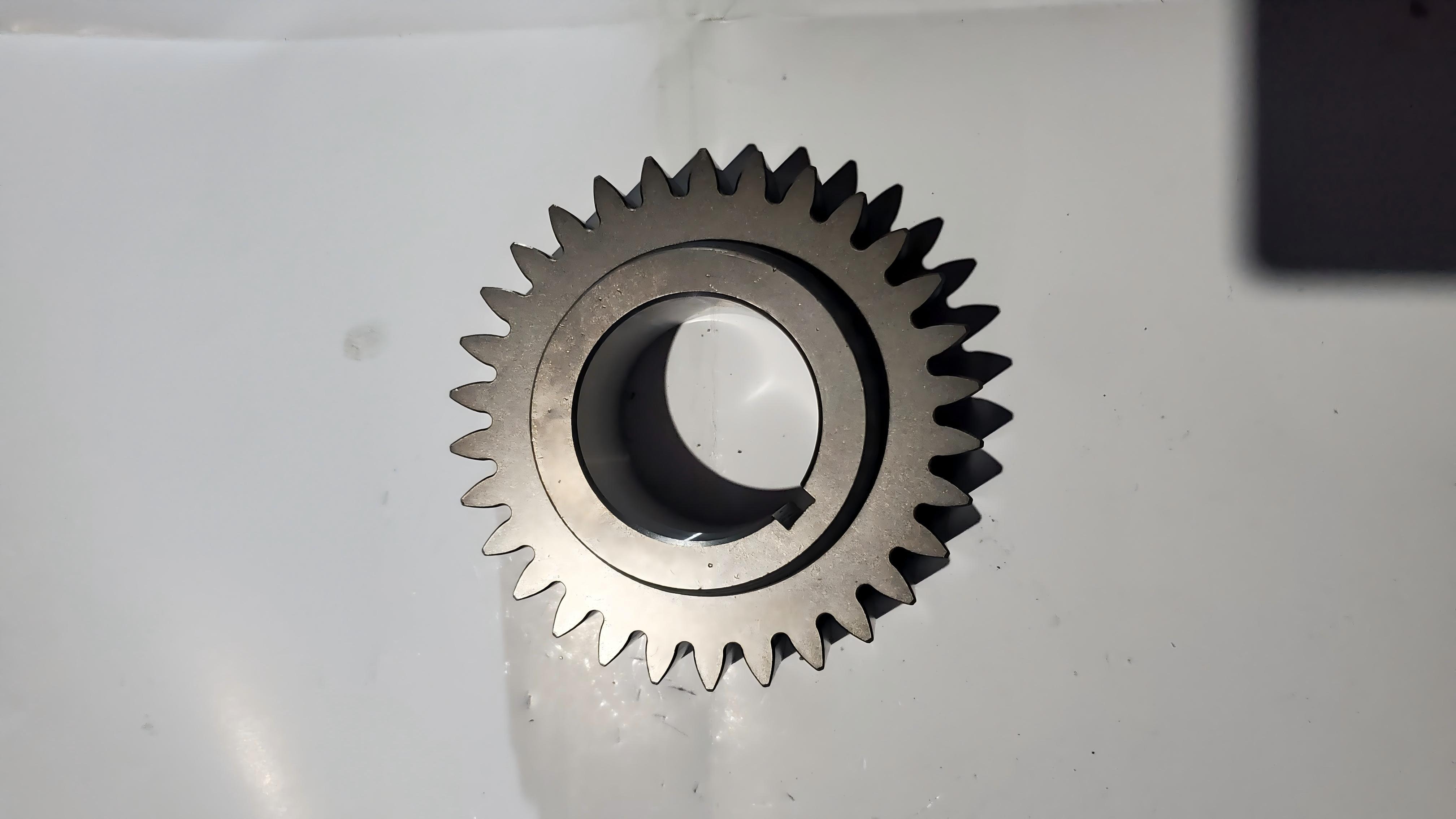 Intermediate shaft four-speed gear