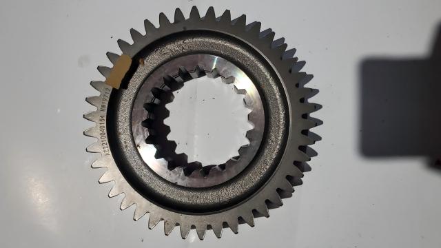 Two-axis five-speed gear