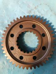 Reverse gear of the main shaft