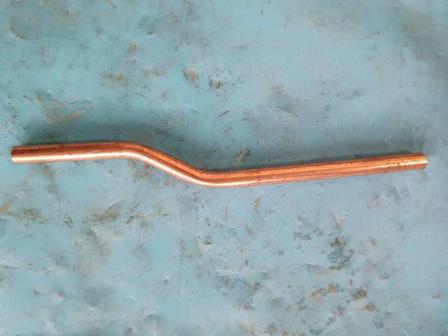 The pipes inside the gearbox box