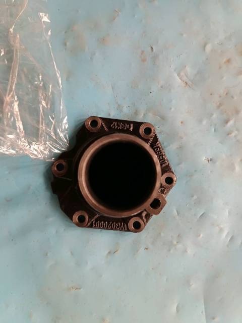 Input shaft end cover assembly