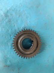 countershaft drive gear