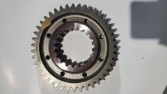 Main shaft three-speed gear