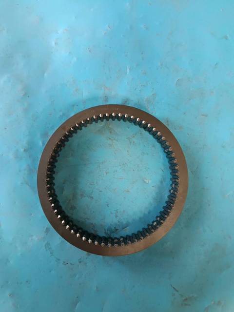 Range file synchronous sliding sleeve