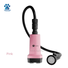 Sistema portatile per il bagno degli animali domestici con getto a pressione