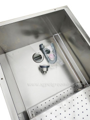 Bồn tắm điện cho thú cưng bằng thép không gỉ 48 inch, kiểu dáng thấp, có cửa bước vào.