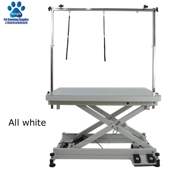 Mesa de tosa elétrica para animais de estimação com luz embutida, rodas e pés de fixação.