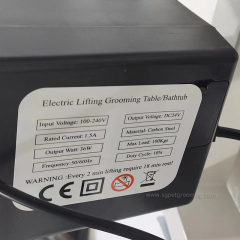 Mesa de tosa elétrica tipo Z com controle remoto de um pedal.