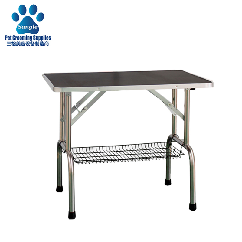 Mesa dobrável para tosa de animais de estimação com suporte e braço em aço inoxidável.