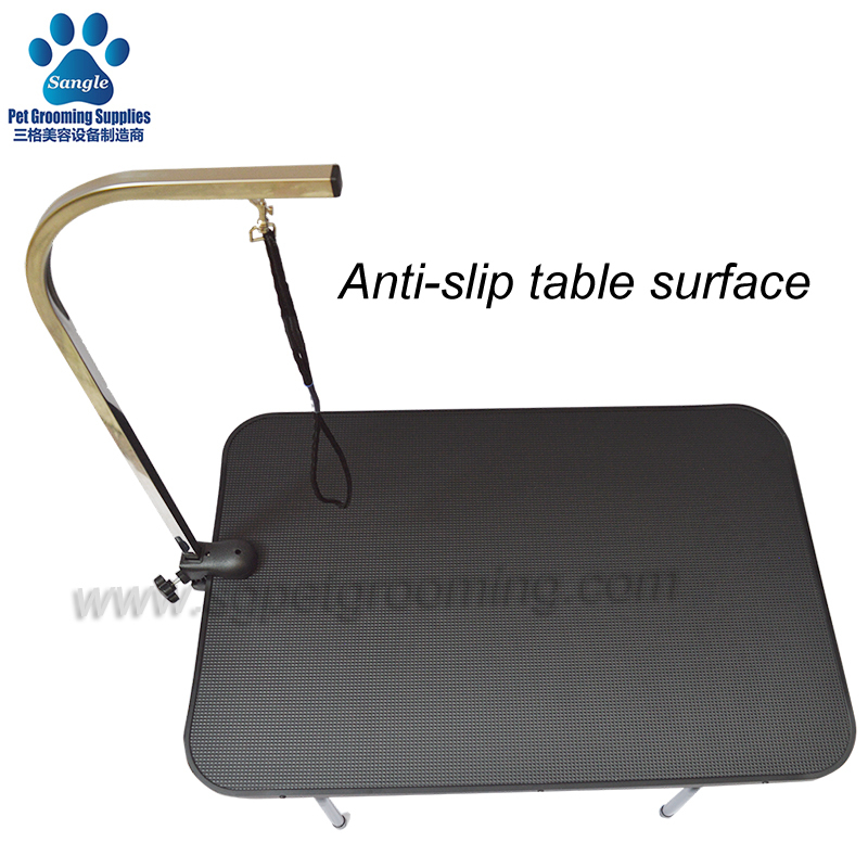 Mesa dobrável para tosa de animais de estimação com revestimento metálico e borda de alumínio, popular e competitiva.